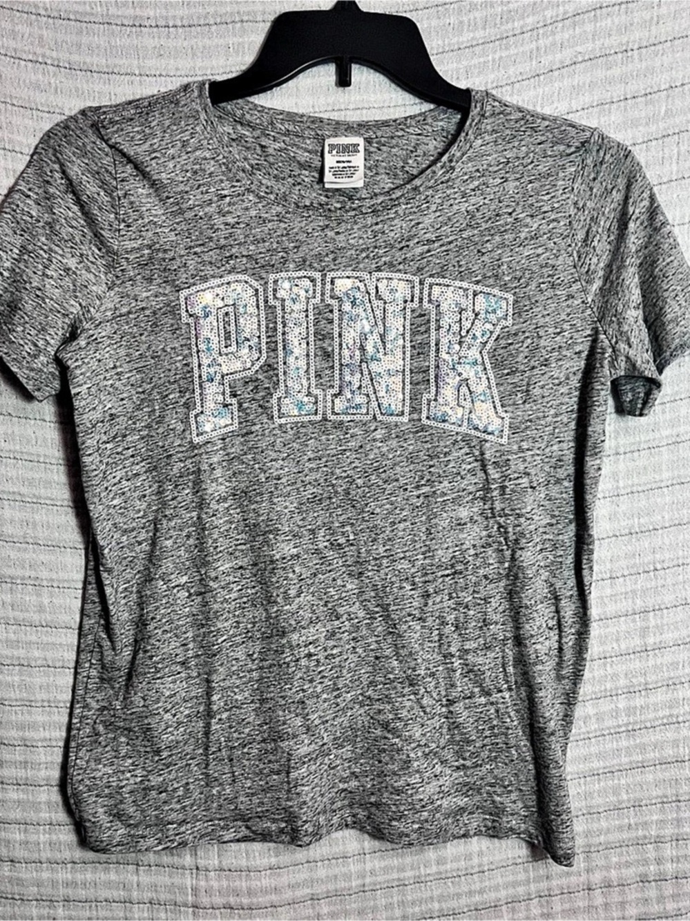 PINK Sequin Graphic Tee in Gray Size Medium